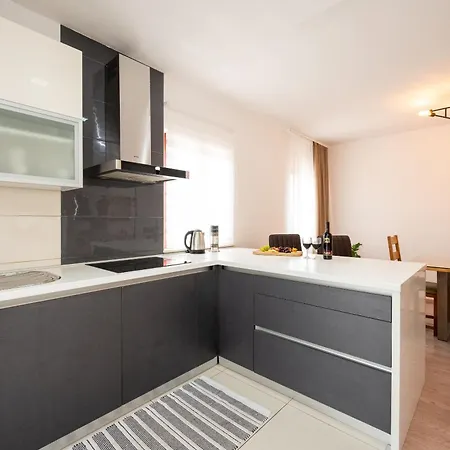 Val Apartment *